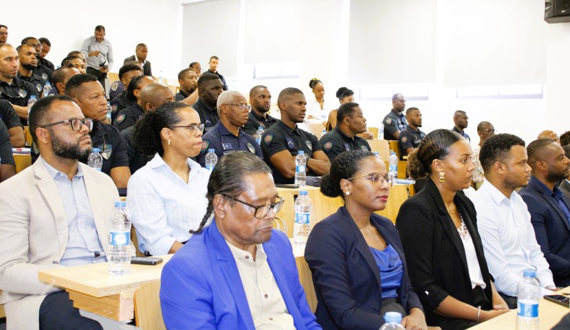   esteAM.G 3180 (1) (Pequeno)